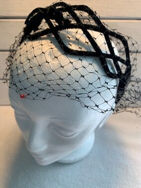 1940s 1950s Vintage Birdcage Veil Fascinator Black Velvet‎ Cocktail Hat